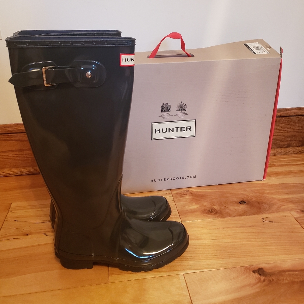 Womens original tall gloss dark slate Hunter boots size 6